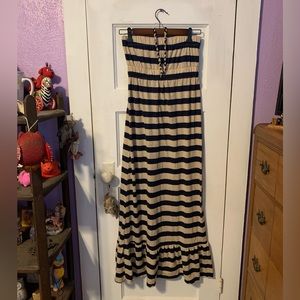 Weavers Sleeveless Navy Blue & Tan Striped Sundress!